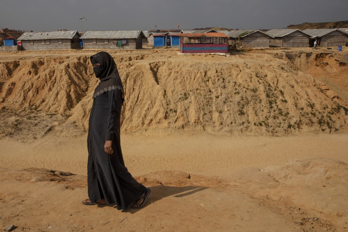 The outskirts of Kutupalong, the far edge of construction in the Coxâ€™s Bazar complex.